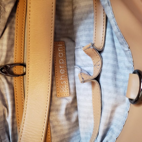 Sherpani Grey felt and leather like cross body bag - Picture 8 of 10